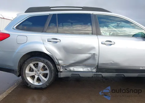 2013 Subaru Outback 3.6R Limited z USA, uszkodzony, nr VIN 4S4BRDJC7D2232759